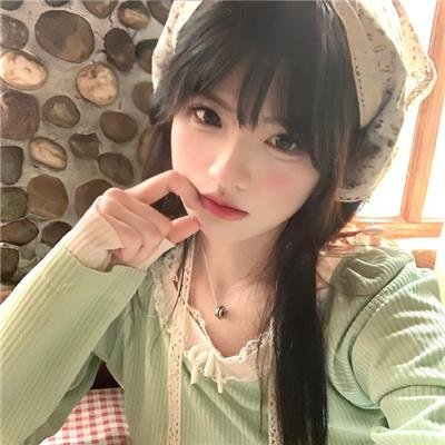 关于莉莉周的一切